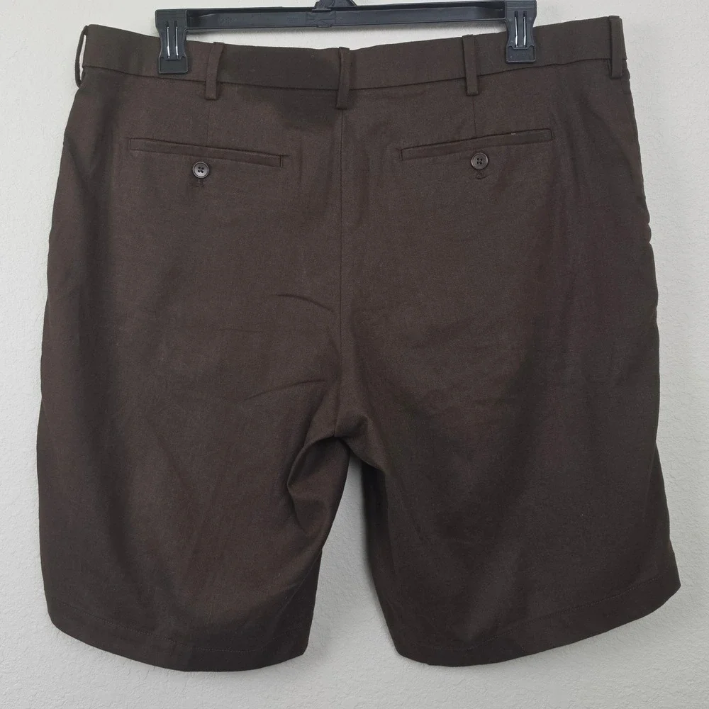Banana Republic Chino Shorts Mens 38 Dark Brown Excellent 11 Inch Inseam Casual